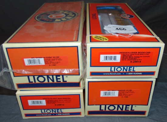 4 Deluxe Modern Lionel Freight Cars