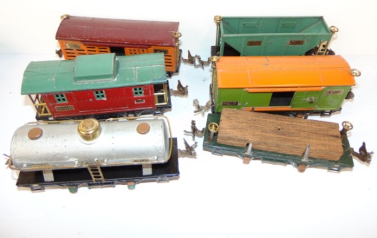 6 Lionel 800 Series Freight Cars