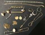 Gold Jewelry Lot.