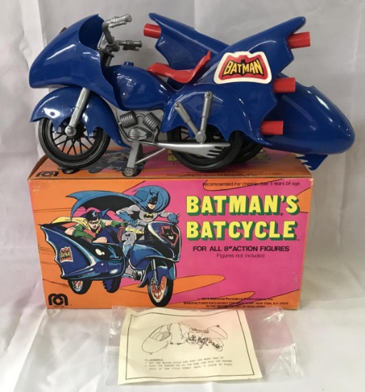 1974 NMIB Mego Batman's Batcycle with Sidecar