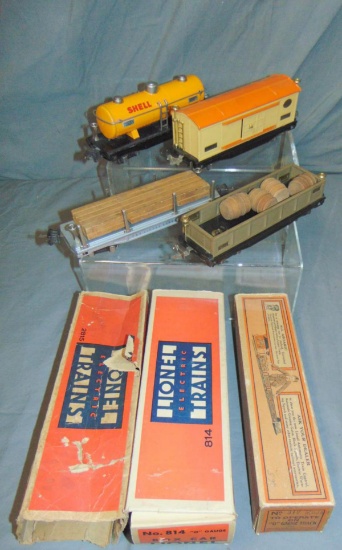 4 Nice Lionel Freight Cars, Some Boxes