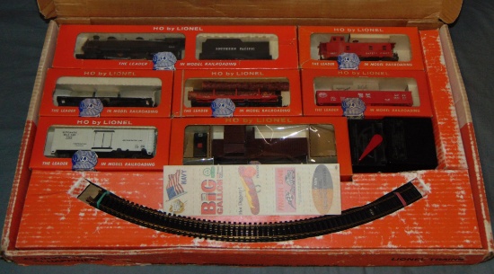 Large Boxed Lionel HO Steam Freight Set 5757
