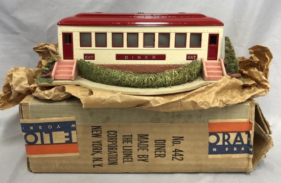 NMINT Boxed Lionel 442 Diner
