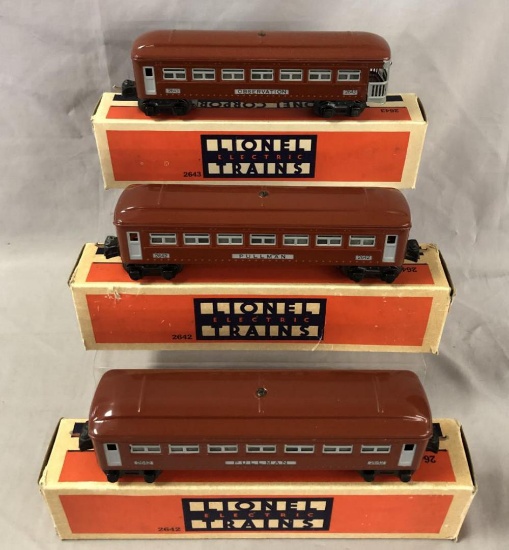3 LN Boxed Lionel 2640 Passenger Cars