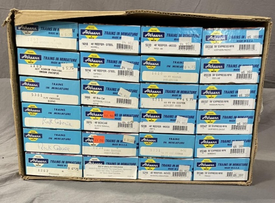 24 Boxed Athearn HO Freight Car Kits