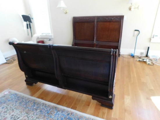 Mahogany Queen size Sleigh Bed