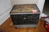 Decorative Oriental Chest, 17.5