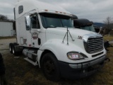 2009 Freightliner Columbia Road Tractor, (Salvage) 10sp, (Bad Motor), VIN 1