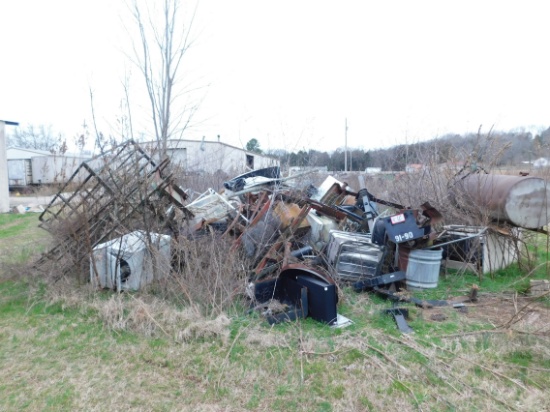 Large Quantity of Scrap Metal, Parts, Pieces, Loader Frames, Fuel Tank, App