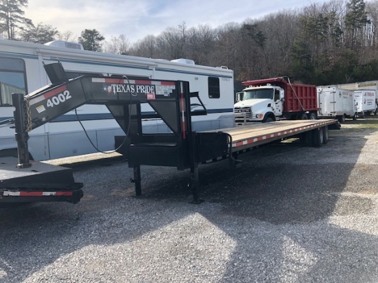 2018 Texas Pride Gooseneck Trailer, 40' Overall Length, 15 Ton