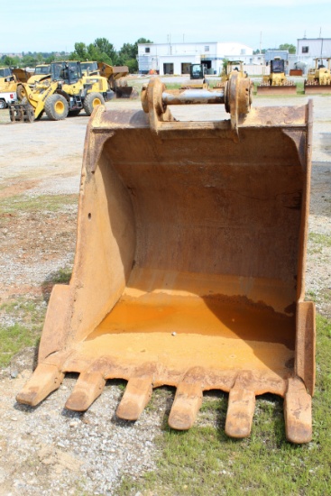 CAT 60" Excavator Bucket w/side cutters, Fits CAT 330C