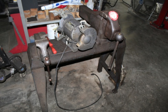 Cusstom Work Table w/ 6" Vise, 4" Vise and Bench Grinder