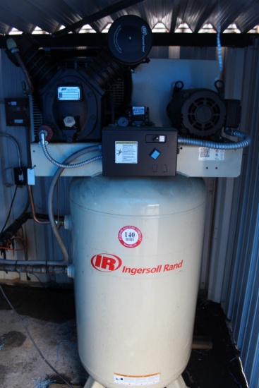 Ingersoll-Rand 7.5 hp Vertical Air Compressor