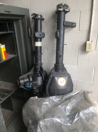 2 Truck Rear Axle and Diffs