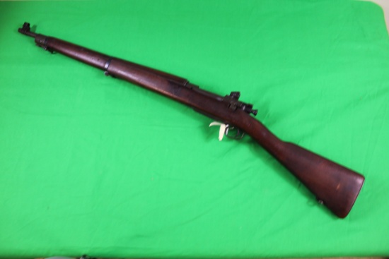 U.S. M1903A3 (Smith-Corona), caliber 30’06, s/n 4713672.  Close to issue co