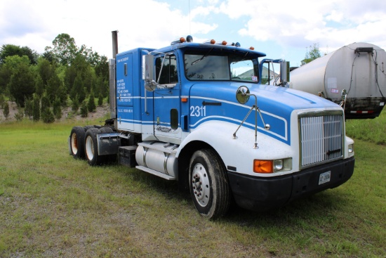 1994 International 9400 Road Tractor w/ Sleeper w/ Detroit Series 60, Diese