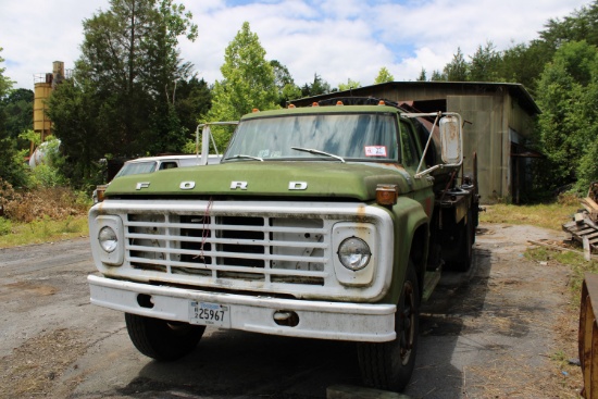 1974 Ford F-600 w/ Rosco Model RRE Distributor Bed, V-8, 5 x 2 Speed, ODO 2