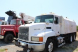 2000 Mack Max Cruiser Water Truck, w/ Hyd Spray Tank, 6 Speed Trans., Air R