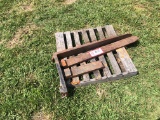 Pallet Forks (1 Broken)