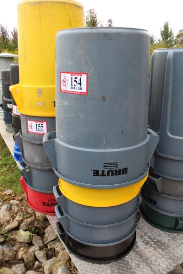 (5) Rubbermaid Boot Trash Cans