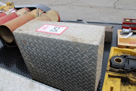 Small Diamond Plate Truck Tool Box