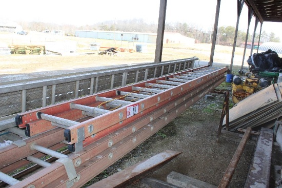 Werner 32' Fiberglass Extension Ladder