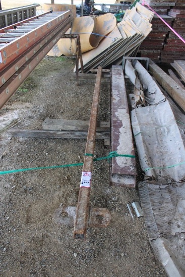 2 Sets of Fork Extensions For Forklift and a Metal Spreader Bar