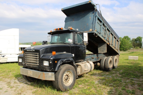 1993 Mack RD6885 Dual Tandem Axle Dump Truck