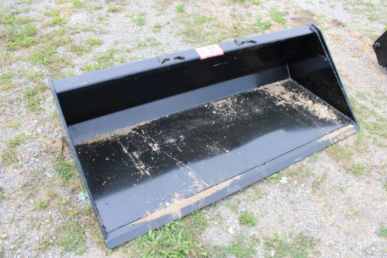 78" QT Bucket w/ Blade