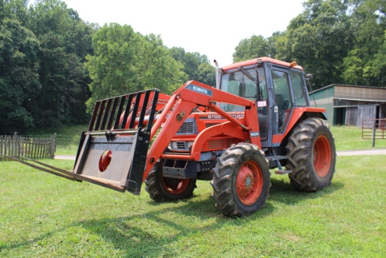 Kubota M7580 Tractor