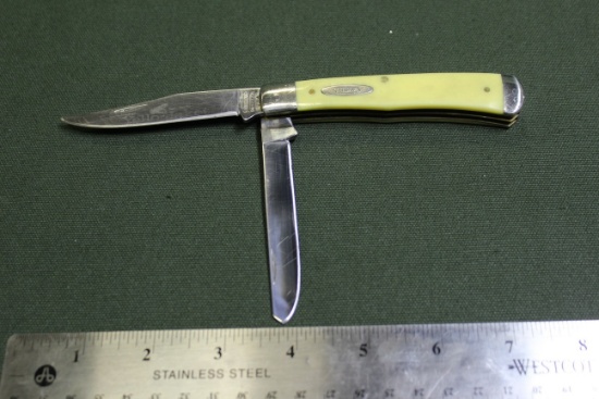 Camillus 2 Blade Knife "Yello-Jacket" Camillis New York 717  Original Cardb