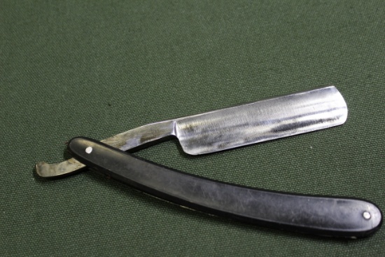 Unmarked Razor - No Sheath