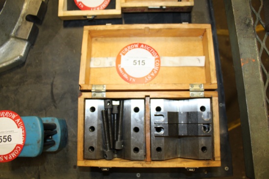 Set of V Blocks