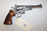 Smith & Wesson Model 624 Stainless Steel 44 Mag s/n AHB9388