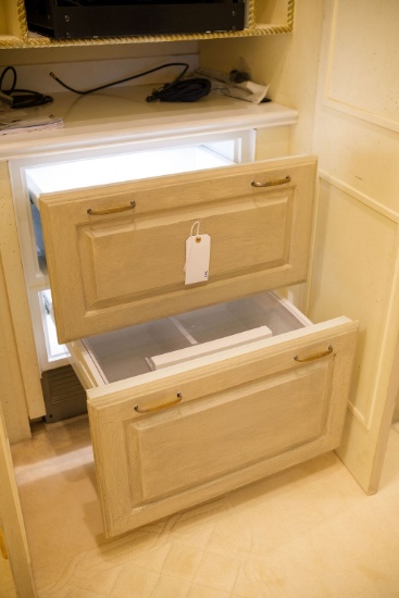 Sub Zero 2-drawer refrigerator