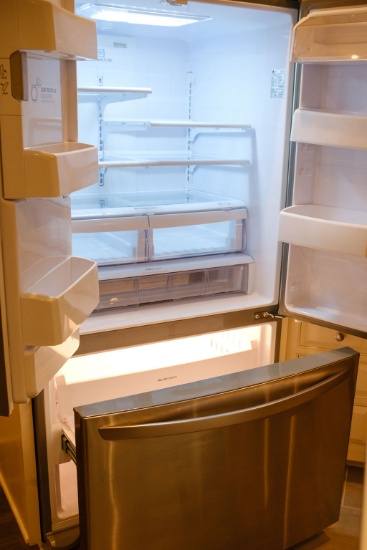 Refrigerator LG 3 drawer with ice in door model#  LFX25974ST/00, s/n 107KRH