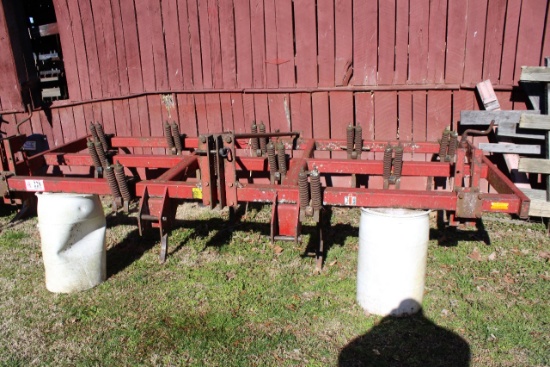 IH 5500 Chisel Plow