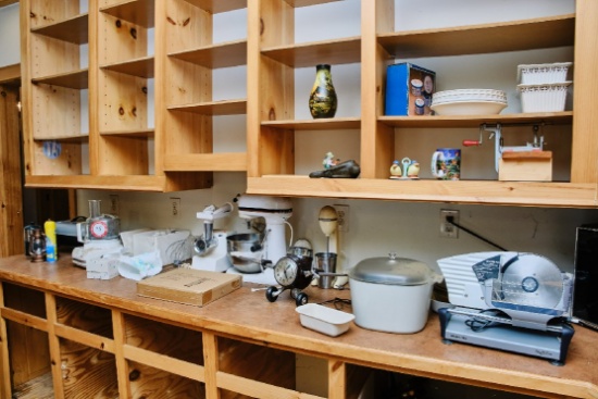 Assorted Kitchenware & Cookware, Stand Mixer, Slicer, Food Processor, Pots