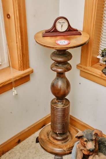 Decorative Wooden Plant Stand, Small Decorative Table, Wooden Bear Figurine
