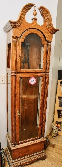 Howard Miller Clock Company Grandfather Clock Cabinet With No Clock Mechani