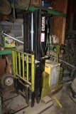 Clark 2200 Lb Capacity Electric Walk Behind Forklift (not Running) Needs Ba
