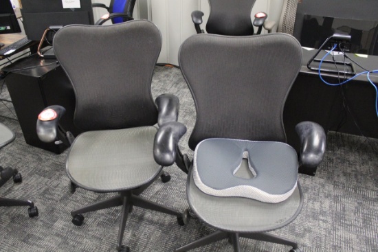 (2) Office Arm Chairs on Casters