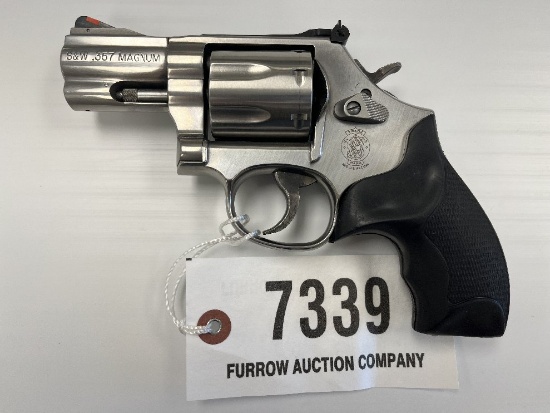 Smith & Wesson 686-6 357 Magnum 7 Shot 2.5" Barrel Nickel Finish S CFN9327