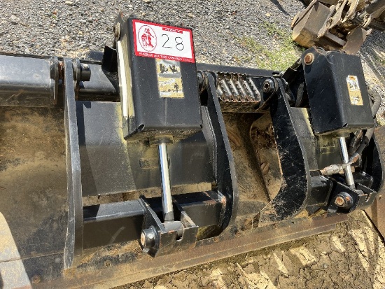 CAT 72" Grapple Bucket