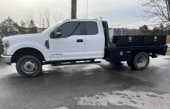 2021 Ford F-350 XL Extended Cab (White)