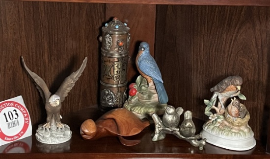 Contents of Shelf, 9 Assorted Decorative Items, 1 Centerpiece, 1 Lidded Bow