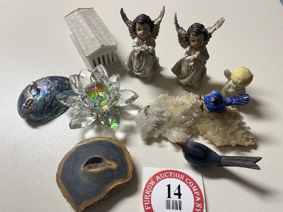 (9) Decorative Figurines & Décor