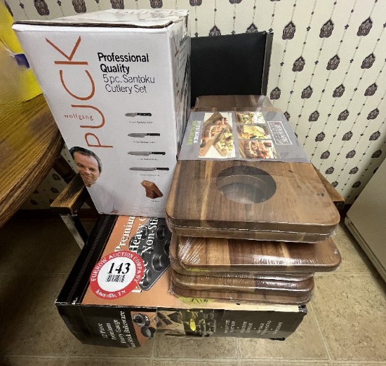 Wolfgang Puck 5 Piece Cutlery Set, 4 Wooden Charcuterie Boards, 12 piece He