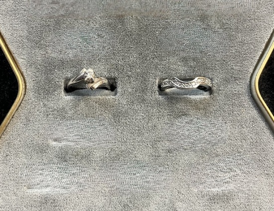 (2) Ladies Rings: Ladies 10K White Gold Single Stone Ring size 7, Ladies 92