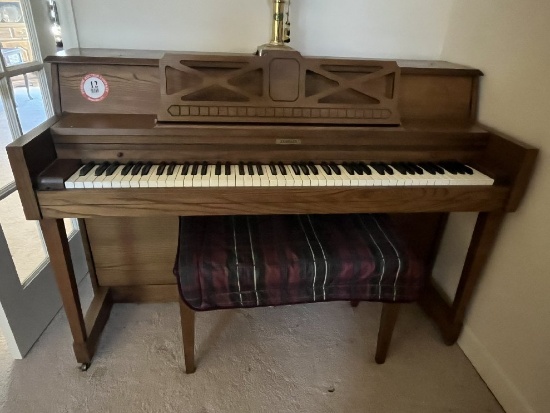Kincaid Wooden Piano plus Bench